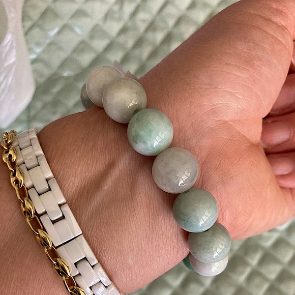 Genuine Jade carved dragon bead bracelet fits up to 7.5 in stretch strung - Picture 4 of 13